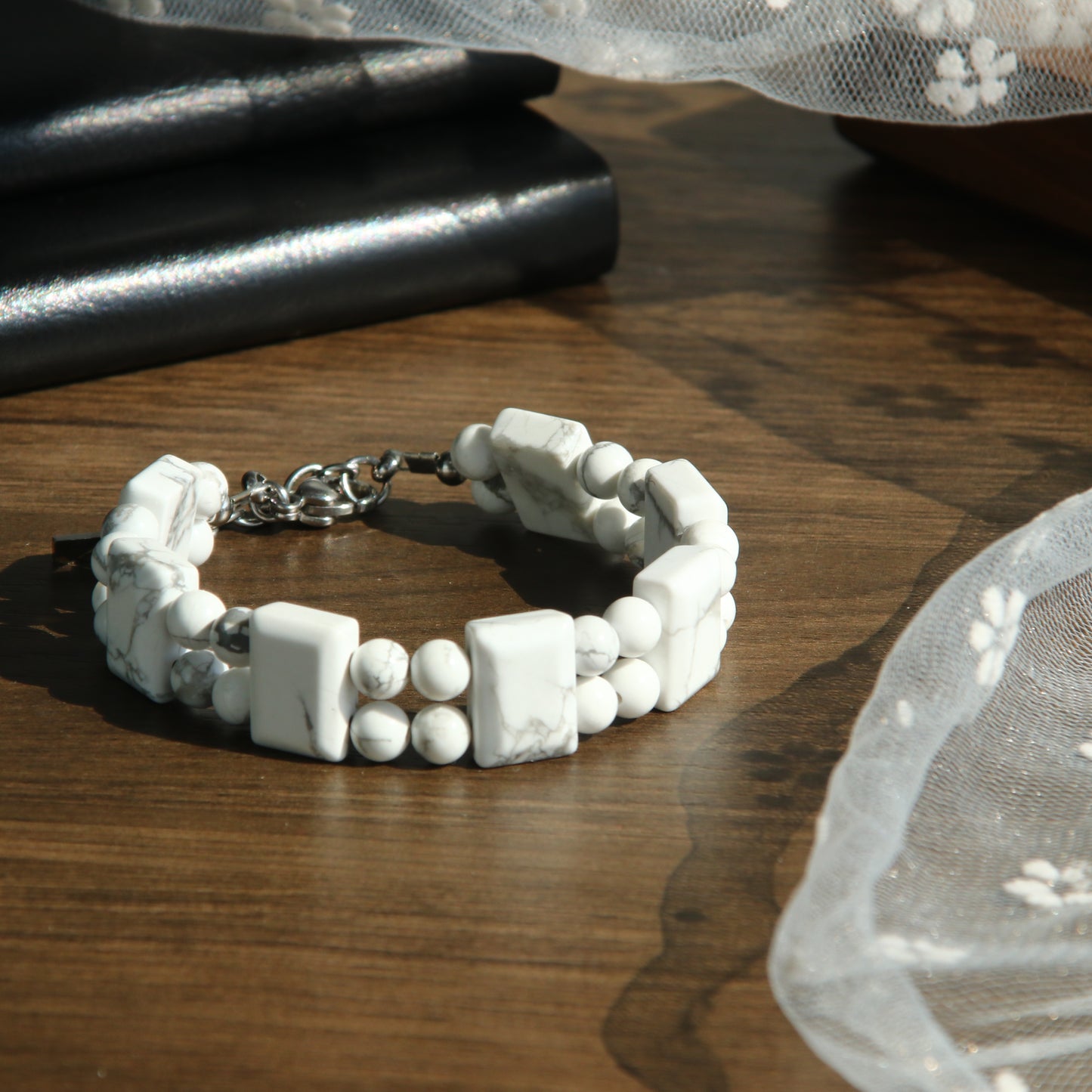 7.5" Durable Adjustable Howlite Bracelet
