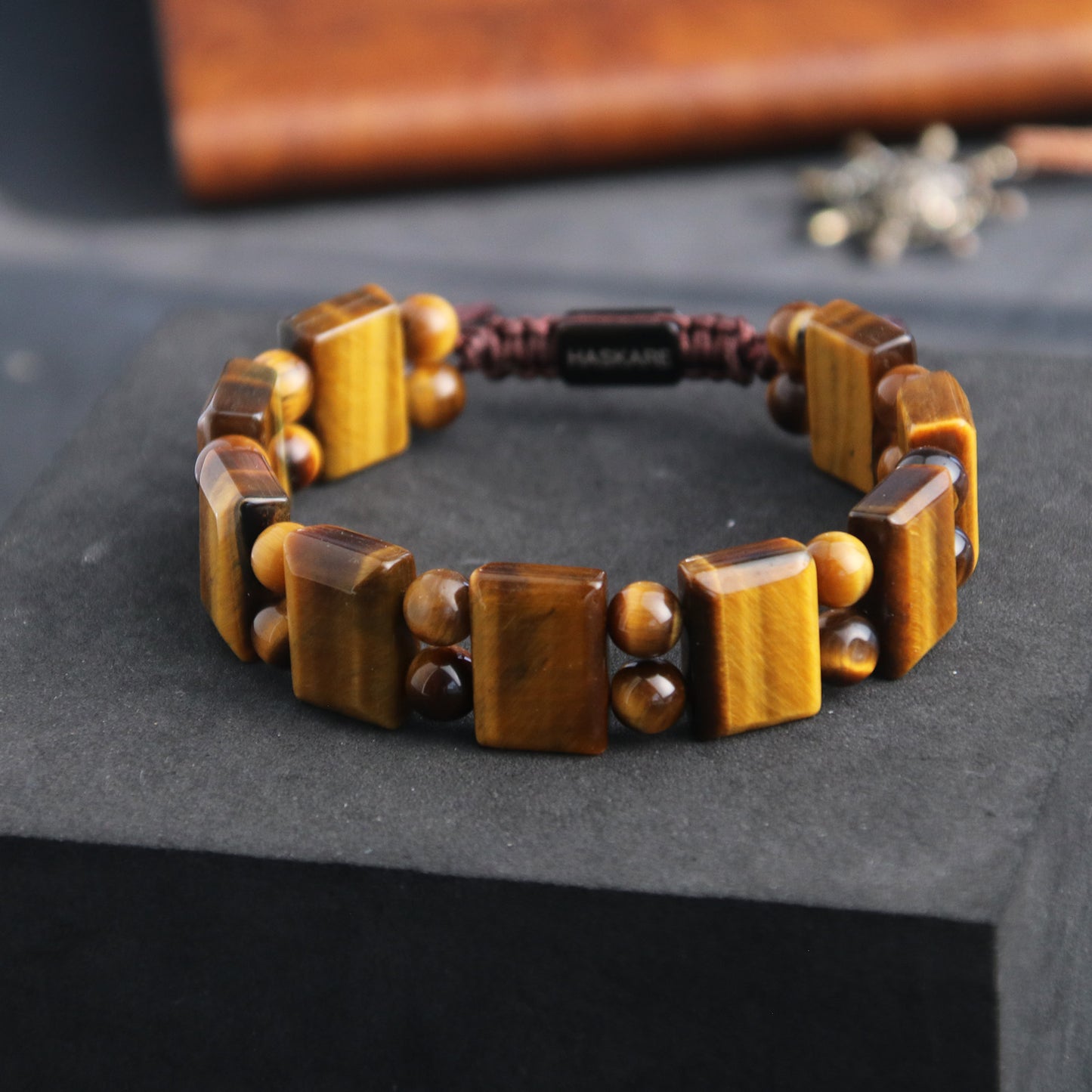 Bold Tiger Eye Bracelet (Medium)