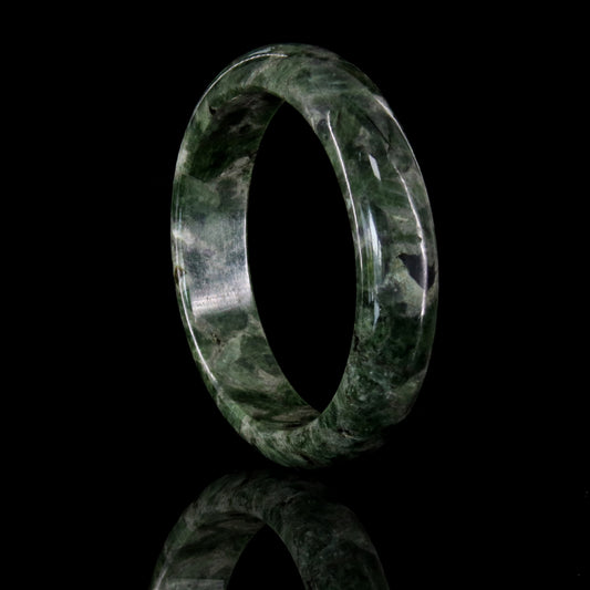 23  Natural Diopside Bangle