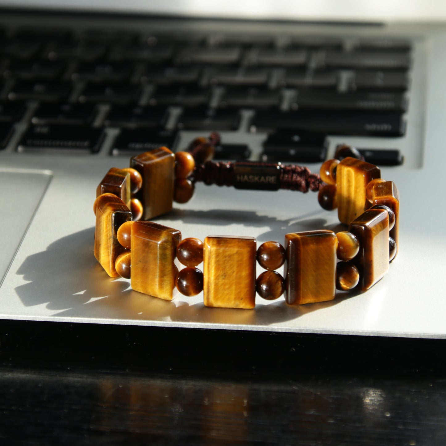 Bold Tiger Eye Bracelet (Medium)