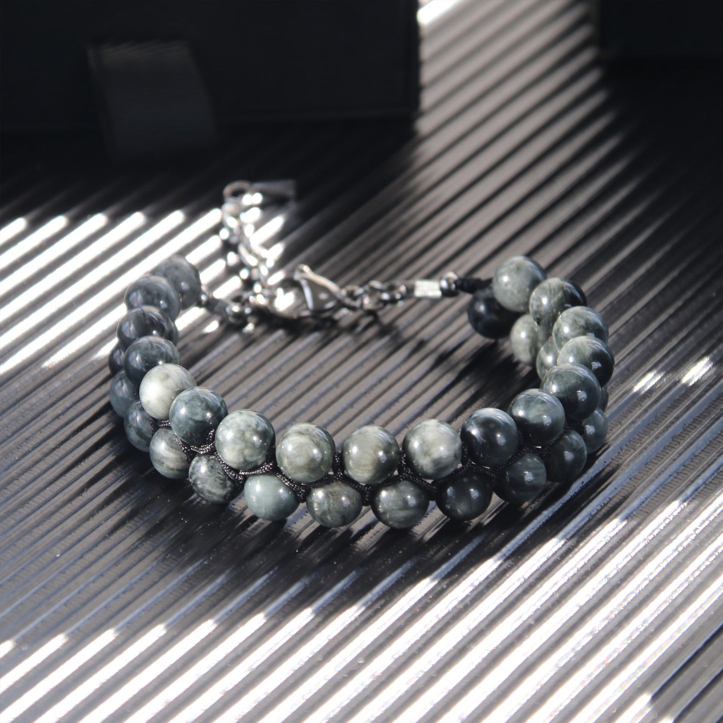 Mens Hawk Eye Bracelet 7.5"