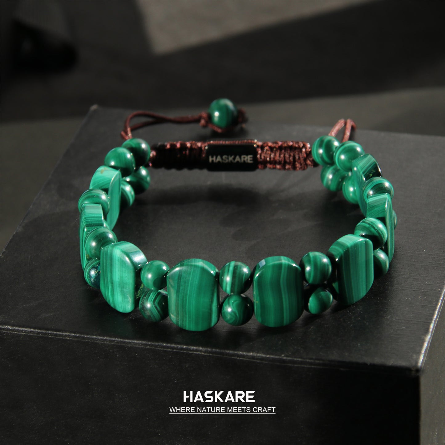 Shield Malachite Bead Bracelet